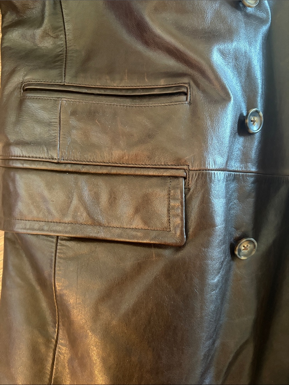 Fall 2001 Banana Republic Men’s Dark Brown Leather Double-Breasted Coat - Picture 10 of 11